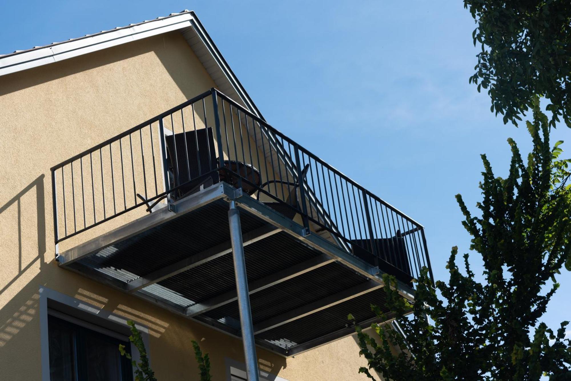 Moderne, Gemutliche Dg-Wohnung In Ruhiger Lage Neunburg vorm Wald Exteriér fotografie